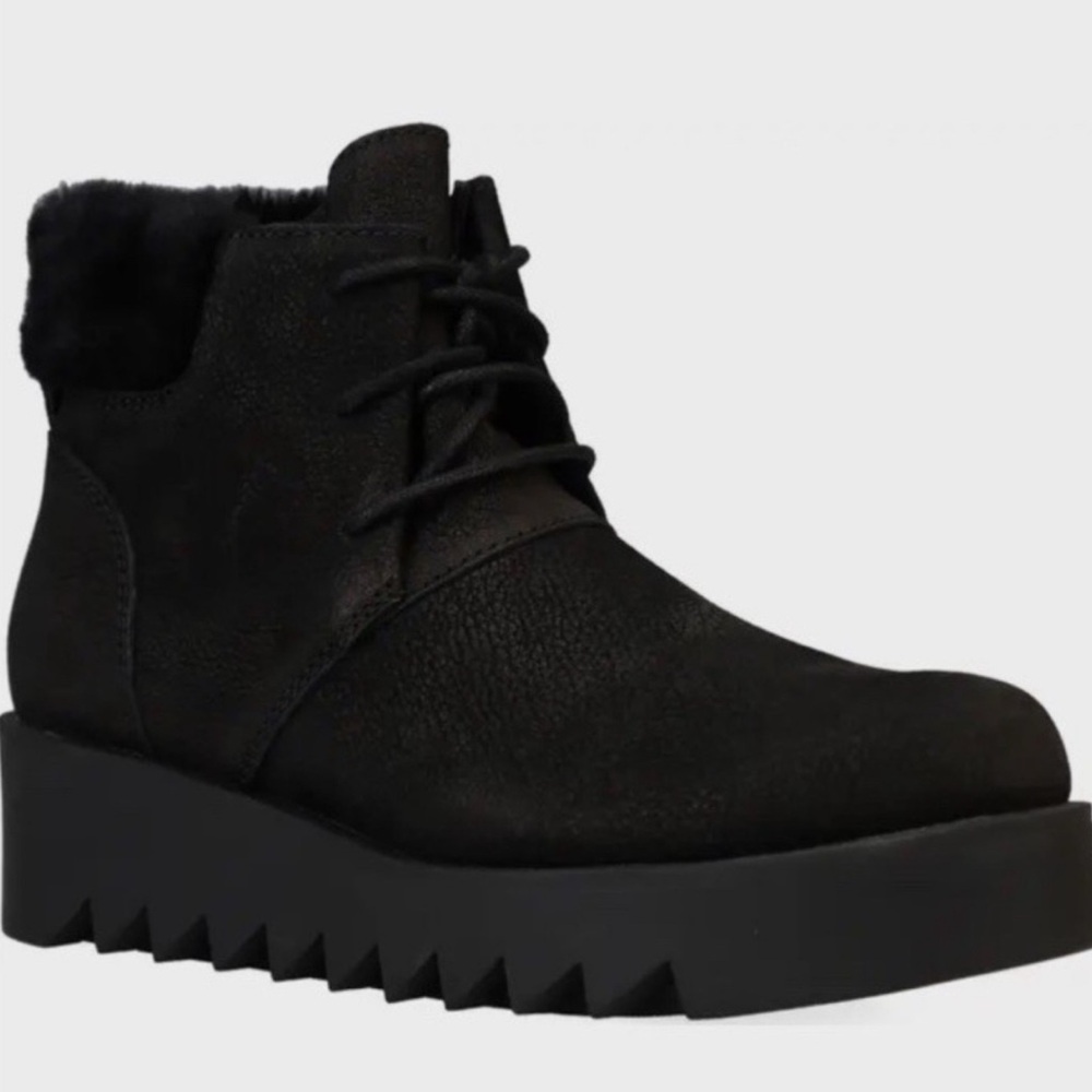 Eileen Fisher Kenille Genuine Shearling Trim Wedge Bootie size 6.5